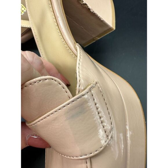 Urban Outfitters UO Veronica Solid Patent Platform Heels Size 9M Festival Rave - Picture 6 of 10